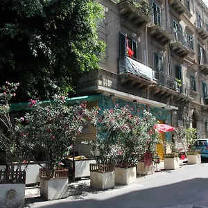 Stazione 2*, Palerme Italie